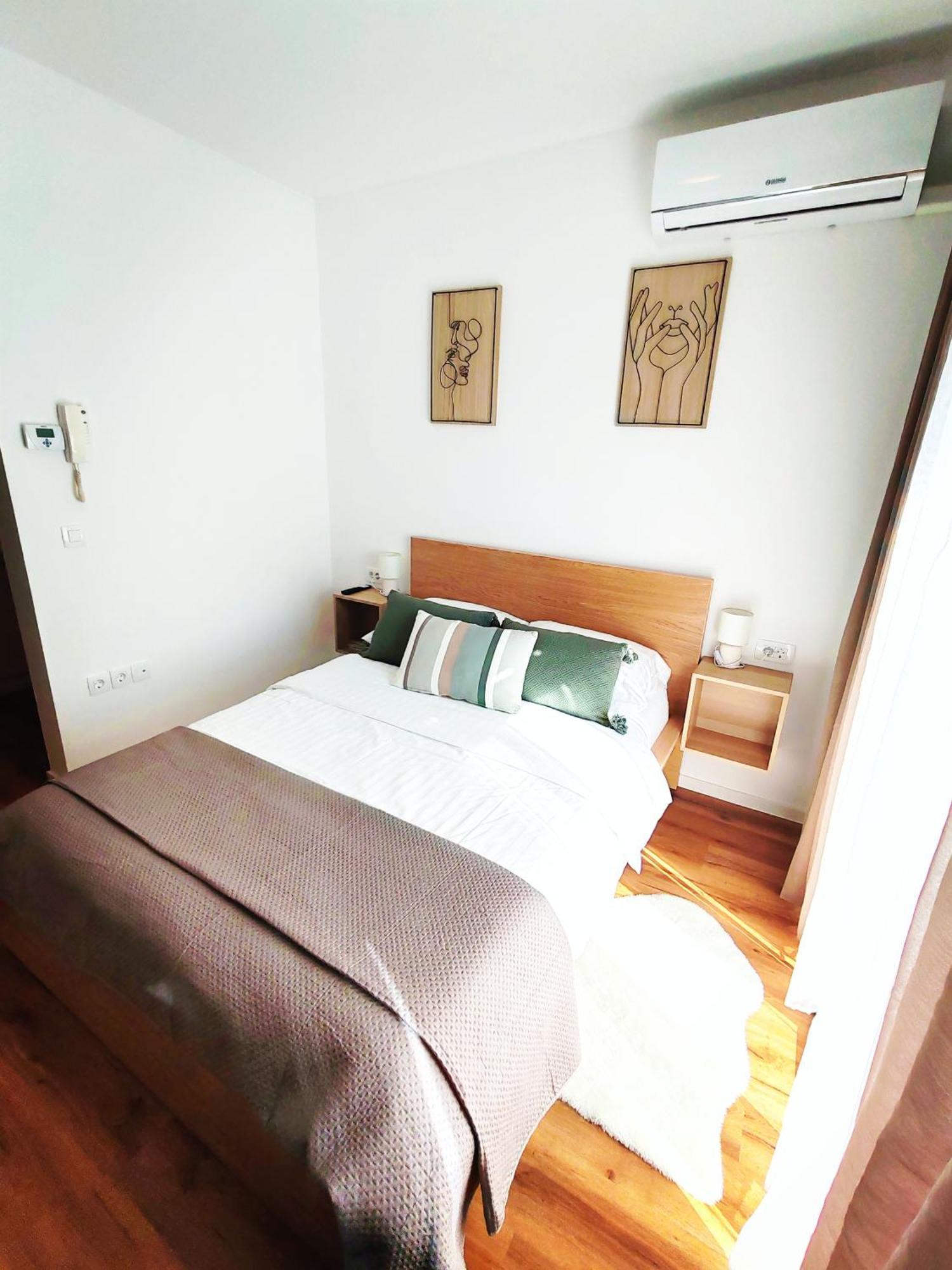 Lucky Center Apartment